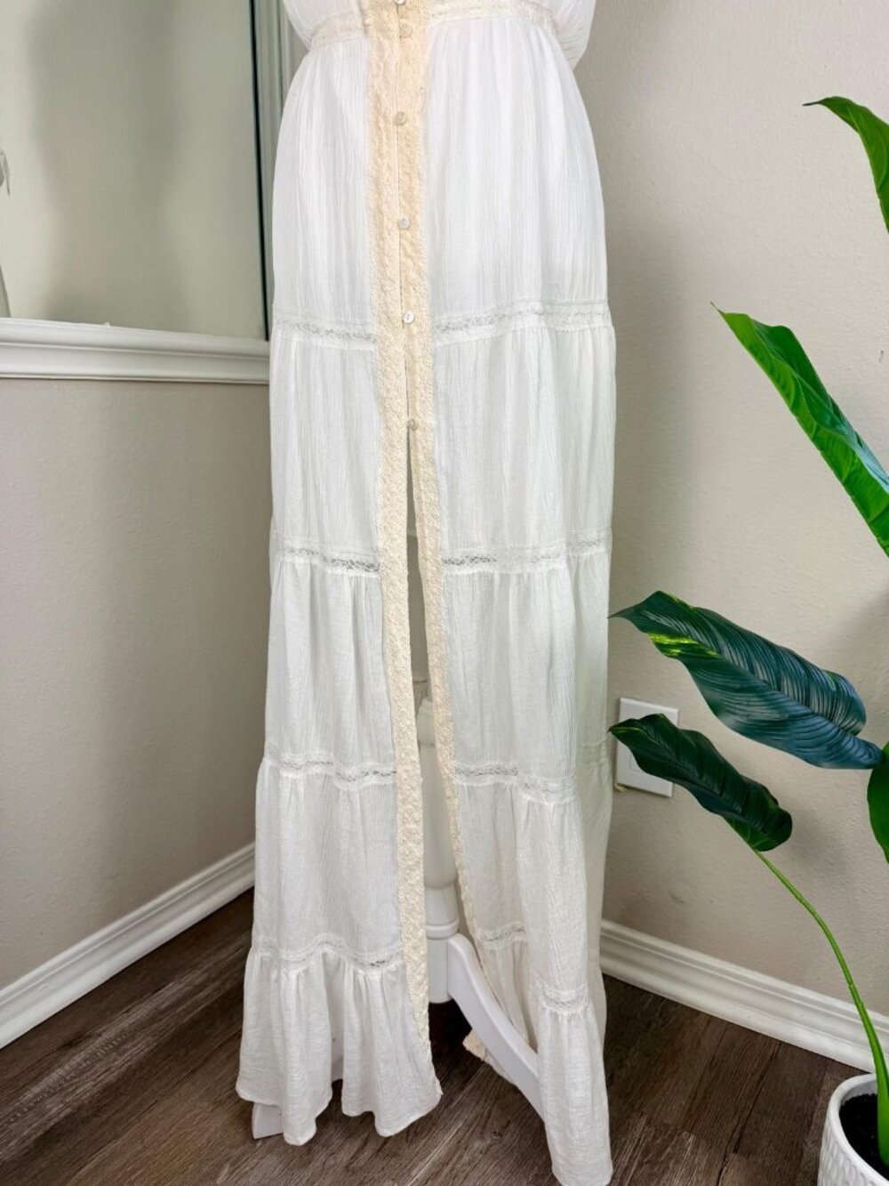 A.Peach White Boho Maxi Dress Womens Large Lace Button Front - Picture 11 of 13